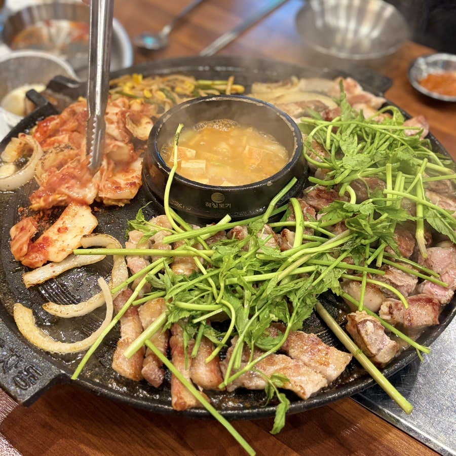 효자동솥뚜껑 인천검단점 사진 1