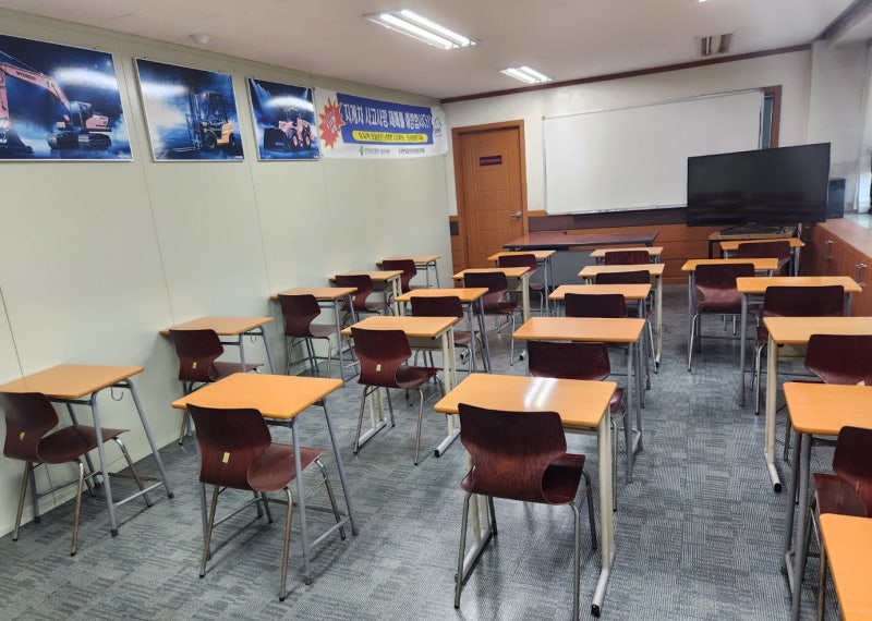 수원현대중장비학원(지게차,굴착기 자격증취득)