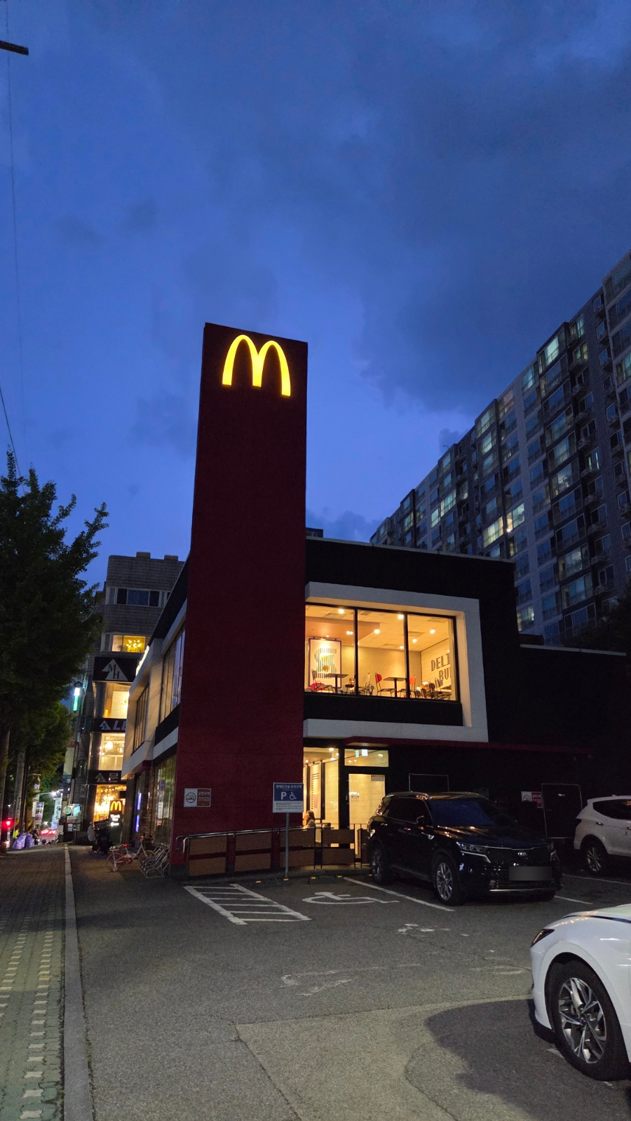 맥도날드 군포산본DT점 사진 4