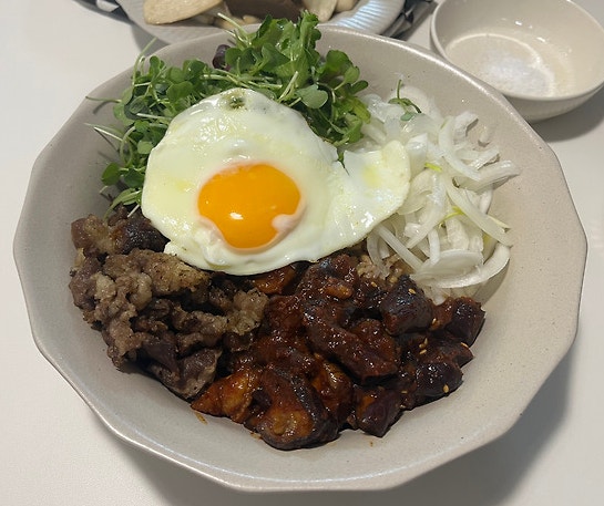 10분 컷! 초간단 다이어트 가지덮밥 레시피 (우삼겹 조합 강추)