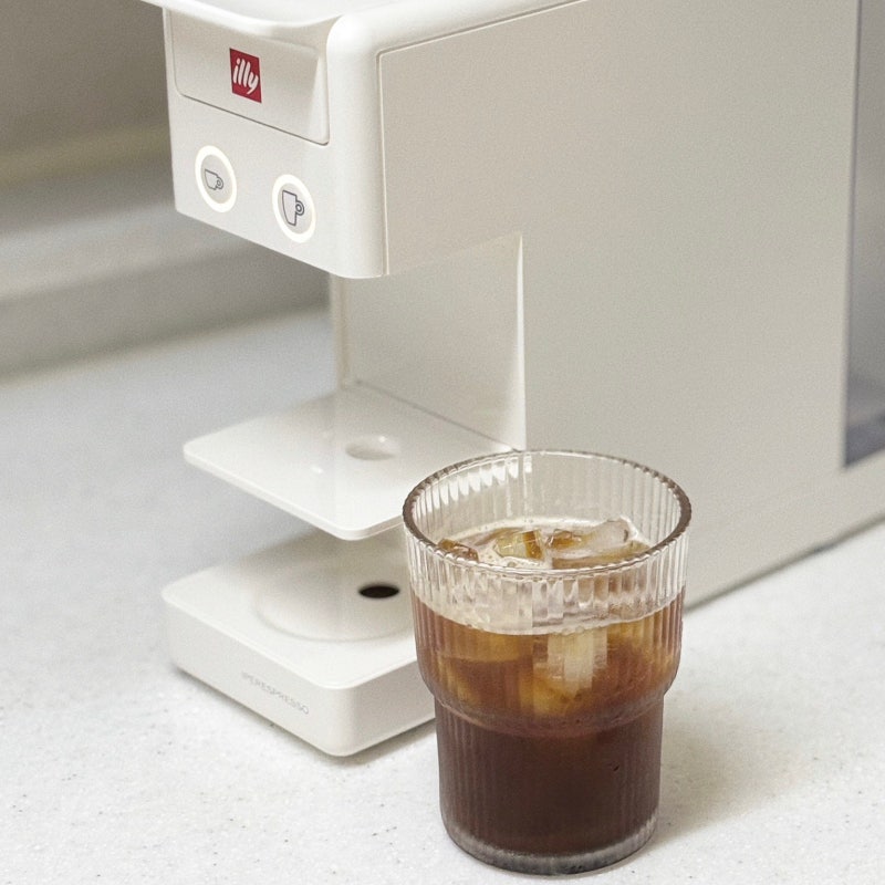 Illy 일리 Y3.3 커피머신의 모든 것 ! 캡슐 종류, 사용 방법 총 정리