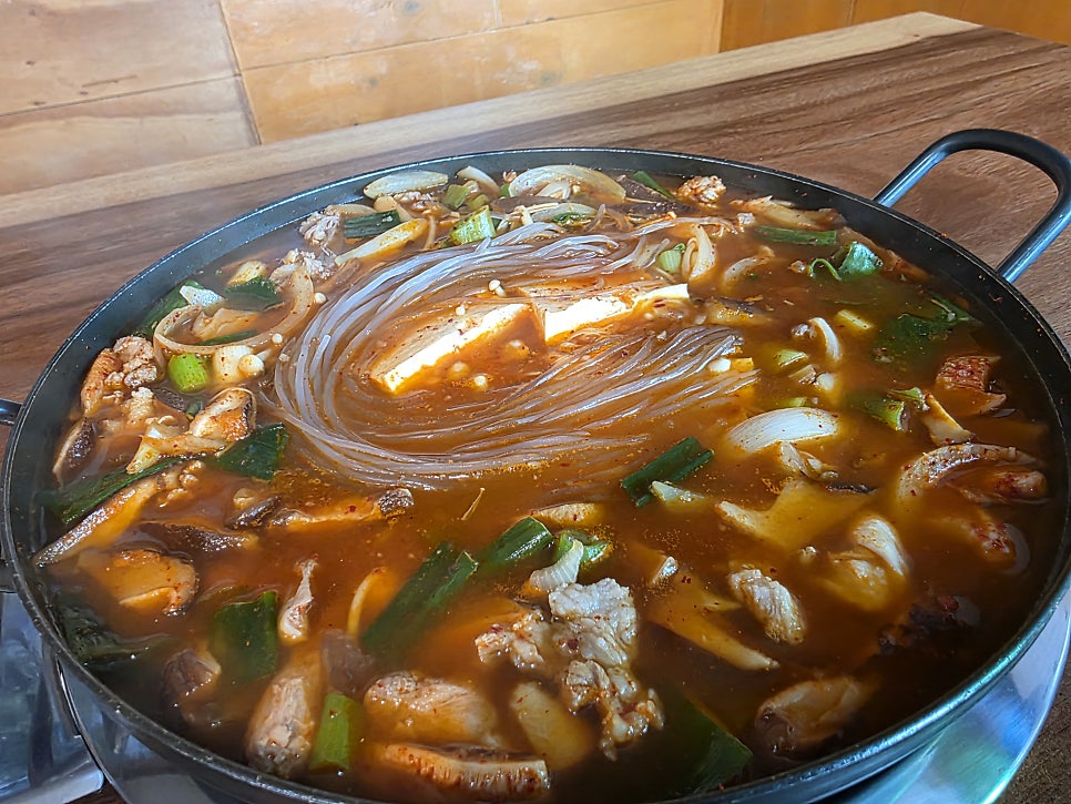 율량돼지두루치기 울대찌개 사진 3