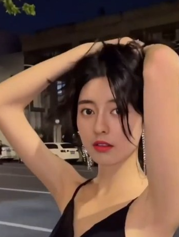 육상 3대 여신 이영애 닮은 꼴 김지은, 부상 극복하고 비키니 패션까지