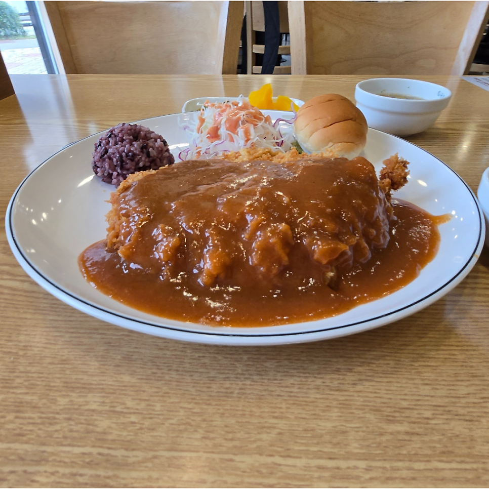 금화왕돈까스 춘천만천점 사진 6