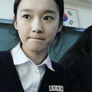 중3 때 개그맨이 미니홈피에 “사귀자”… 강민경, ‘얼짱’에서 다비치로 거듭난 영화 같은....