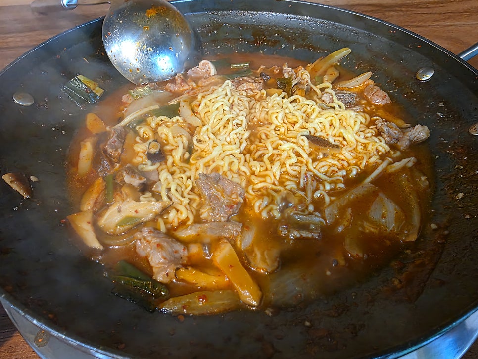 율량돼지두루치기 울대찌개 사진 6