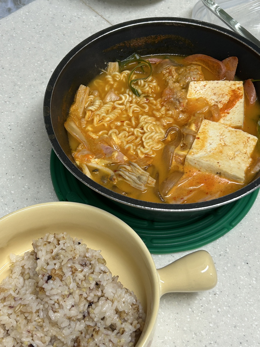 땅스부대찌개 동삼동점 사진 7
