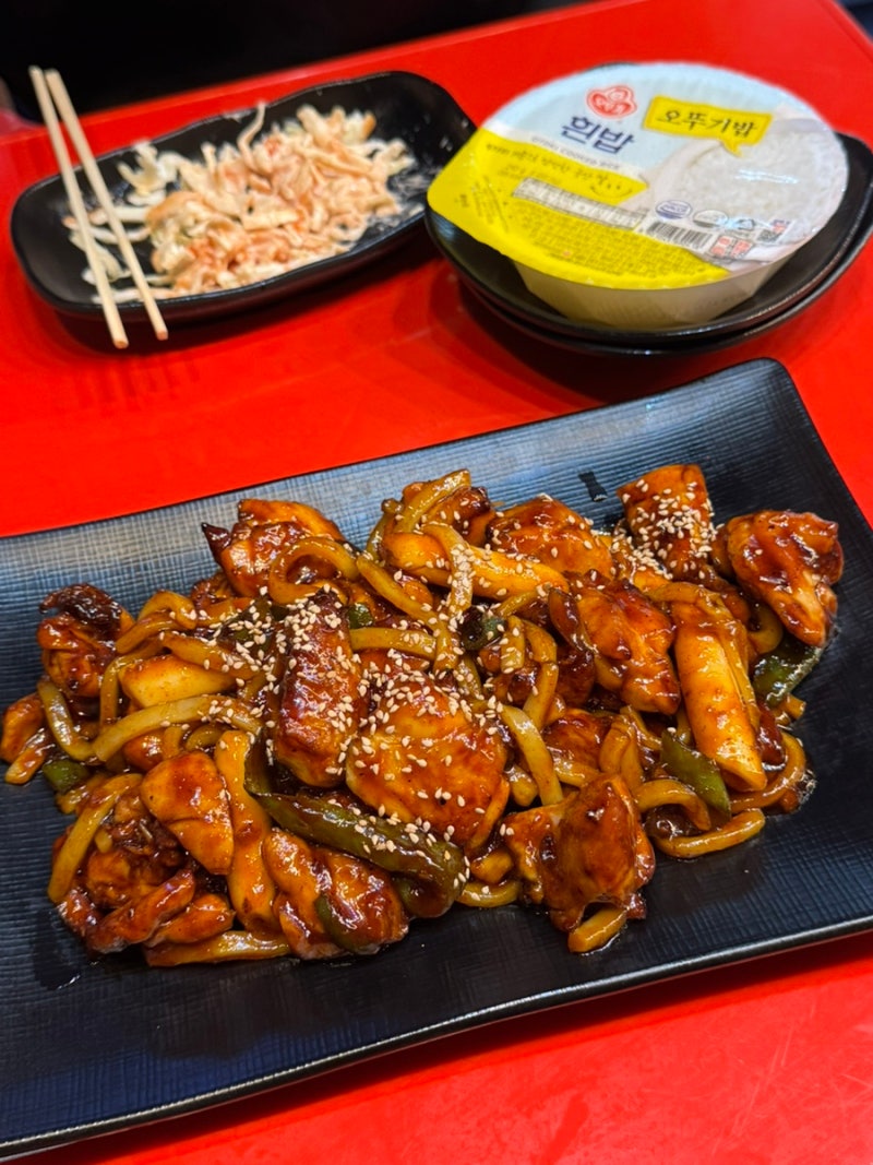 울산 숯불치킨 맛집 찐이야 숯불치킨 세양청구점 내돈내산｜야장 느낌의 야외 테이블까지