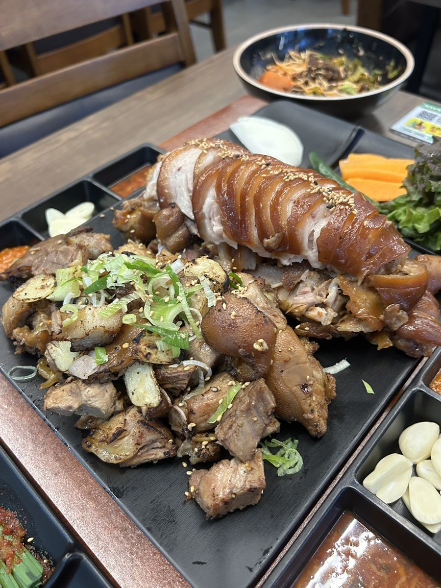 귀한족발 고양원흥점 사진 1