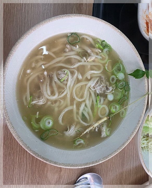 밀정원 사진 1