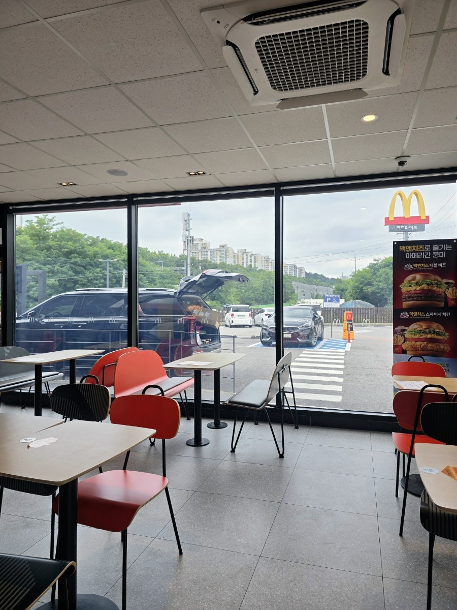 맥도날드 오산세교DT점 사진 5