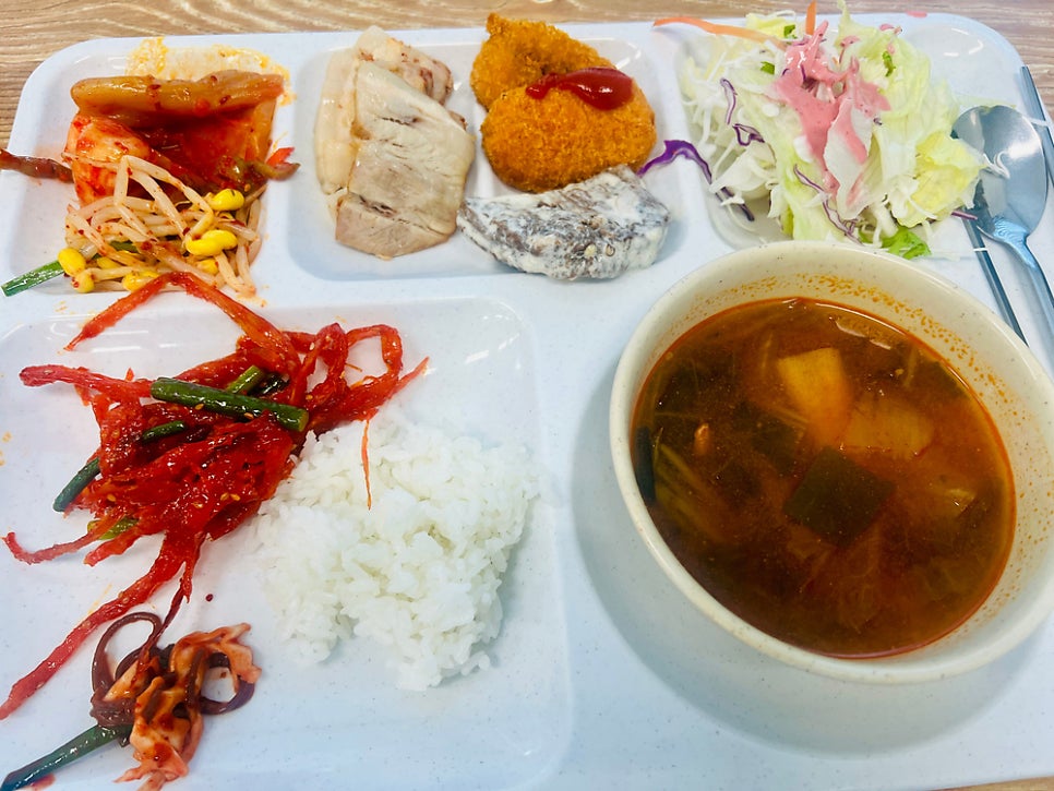 밥심한식뷔페 사진 2