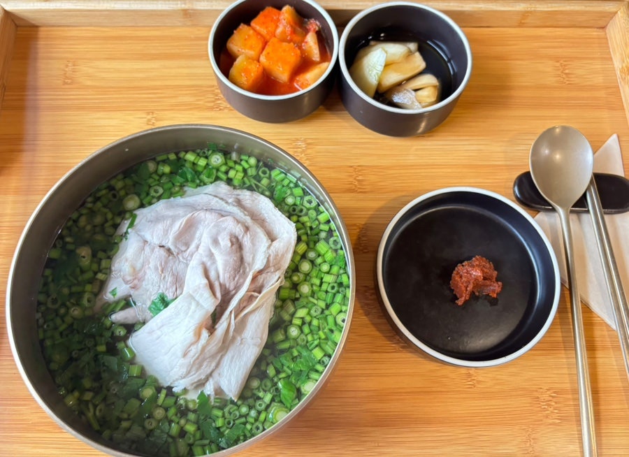 무암돈 흑돼지 곰탕 수육 (팝업중) 사진 1