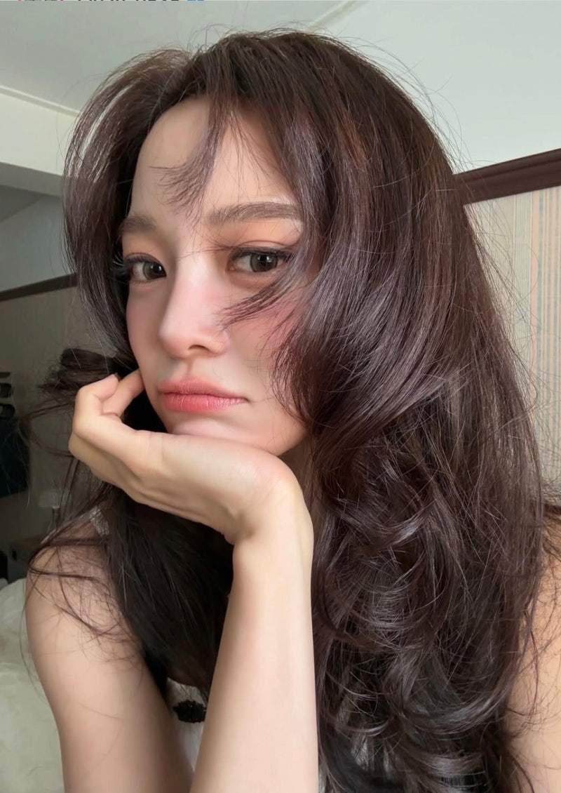배우 김세정 프로필 총정리! 필모그래피 대표작부터 포토 싸인 인증까지