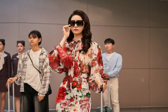 소녀시대 윤아, 윤경호 결혼 공개 영화 남편들 쿠키영상 반전 정리