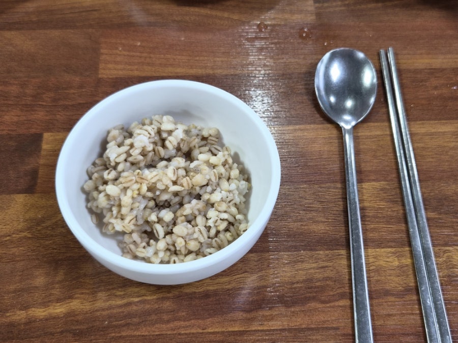 Ttukbaegibajirakkalguksu photo 5