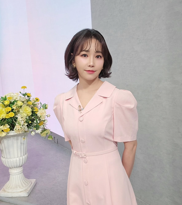 "이게 그 악녀 맞아?"… 25년차 이유리 유튜브 변신에 쏠린 눈