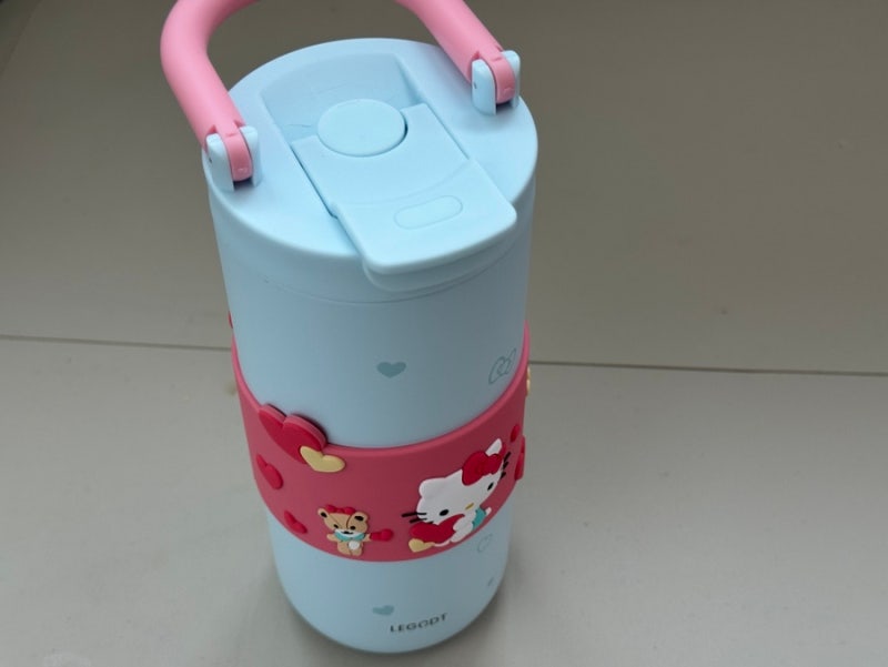 레고트 X 헬로키티 루프 텀블러 멀티 600ml 해피니즈 블루핑크 리뷰