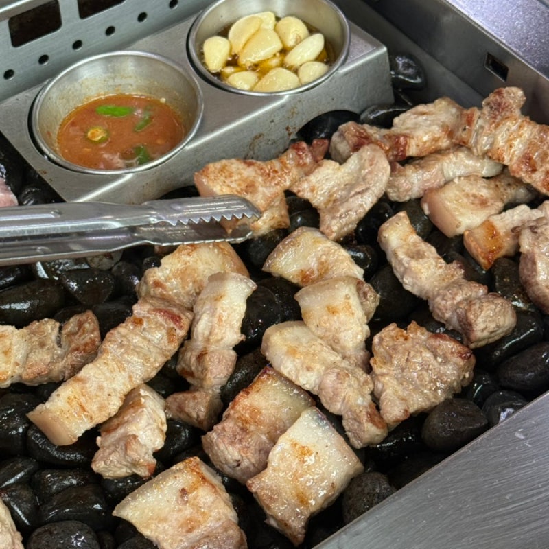 소노벨제주 근처 맛집 추천 : 함덕 흑돼지 조약돌구이 초원