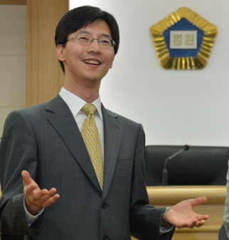 <b>조순표 판사</b> 프로필 나이 고향 학력 성향 가족 경력 (김건희... 