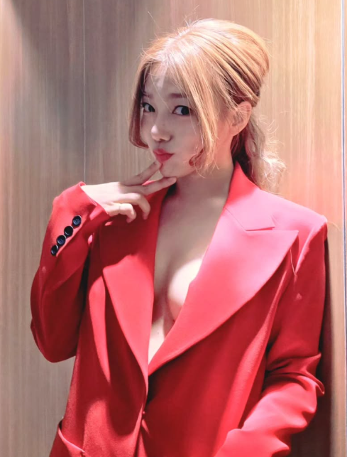 "86년생 3대 미녀" 이채영, 2주 만에 4kg 뺐다…비결은 의외로 '이것'