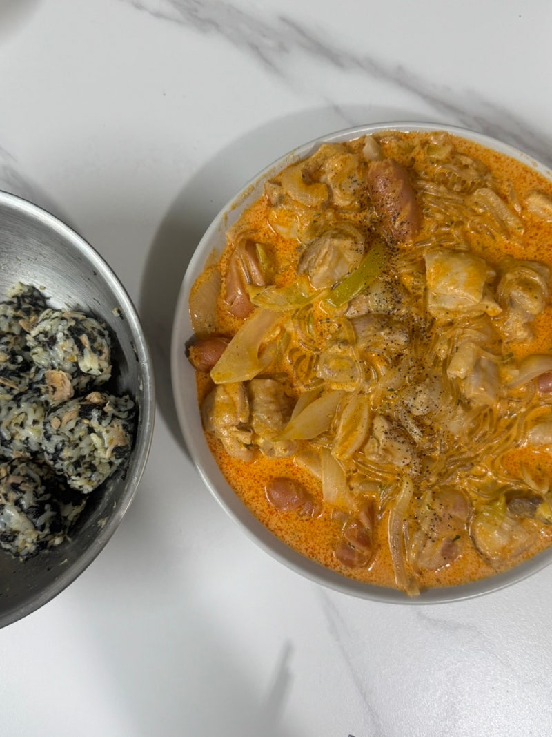 까르보 불닭으로 만드는 [불닭로제찜닭] 레시피