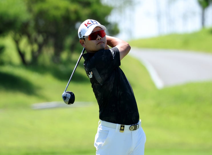 [2026 KPGA]제17회 KPGA 군산CC 오픈 2R, 공동2위 <b>정한밀</b>(-8)... 
