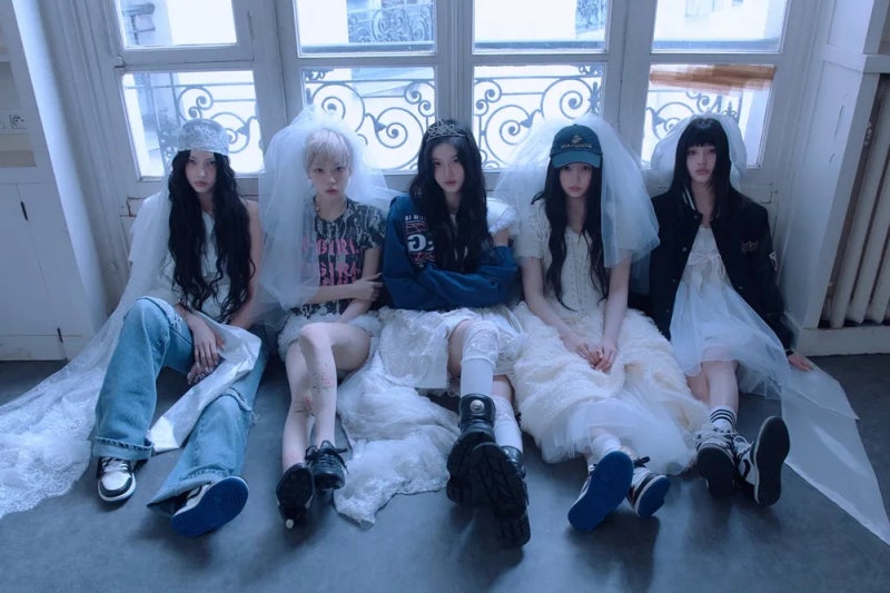 [K-POP] 무엇이든 될 수 있는 다섯 소녀, 아일릿(ILLIT) 입덕 가이드: 콘셉트부터 빌보드 신기록....