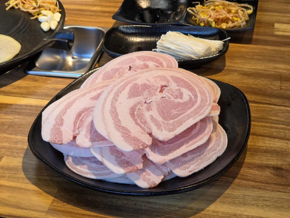 삼풍 솥뚜껑 냉삼 경산영대점 사진 3