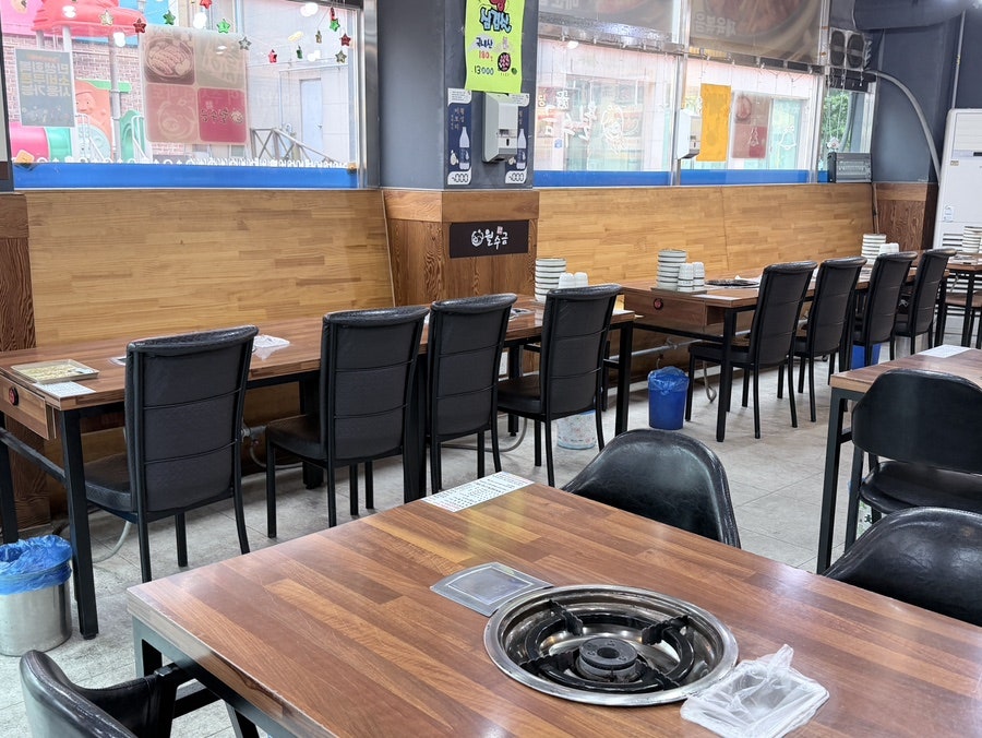 월수금통돼지 동양점 사진 3