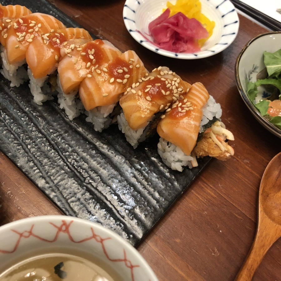 동경산책 서울대입구점 사진 2