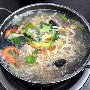 [을왕리 맛집]강지네 해물손칼국수 왕산해수욕장 앞 바다뷰 바지락칼국수