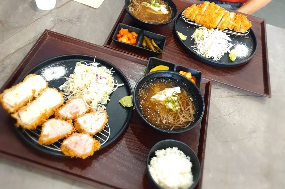 돈까스겸 사진 4