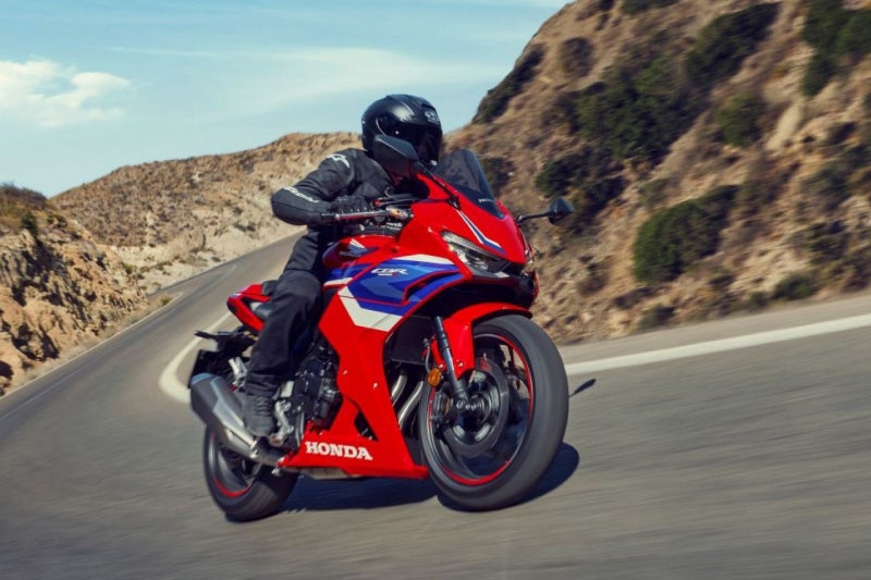 혼다코리아 CBR500R NX500 E-클러치 출시... 미들급 바이크 라인업 확대