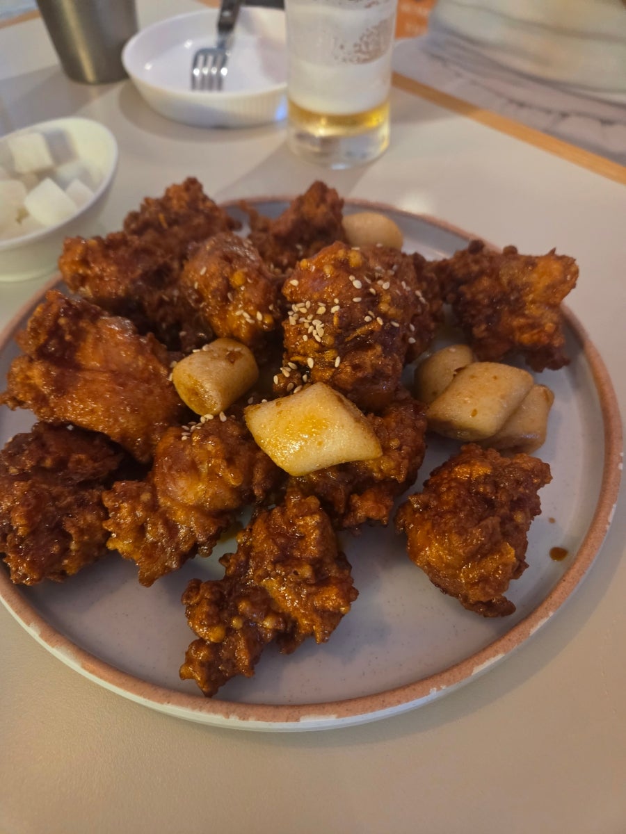 깐부치킨 매봉역점 사진 1