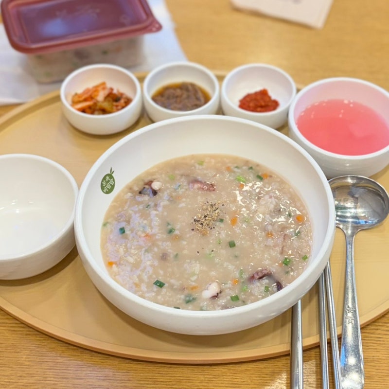 [종로구/서촌] 본죽 앤 비빔밥 카페 경복궁역점 | 속 편하고 든든한 한 끼