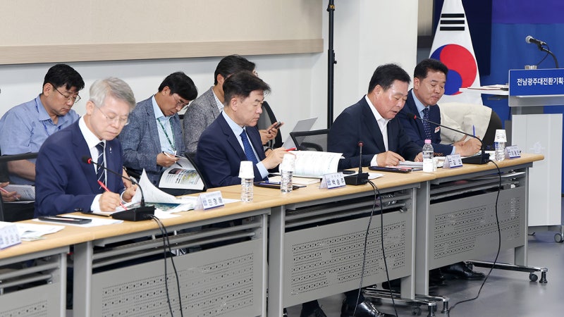 민형배 “세 곳 모두 주청사”…기능 배분 쟁점화