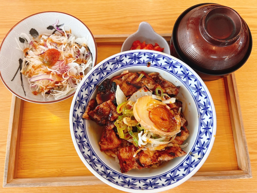 타레 사진 4