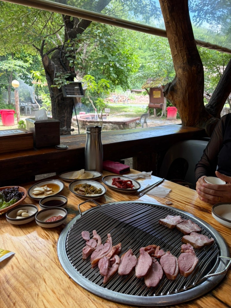 대구 팔공산 맛집ㅣ숯불오리 훈제 삼겹살 장작구이 가족 외식 주말 나들이 추천