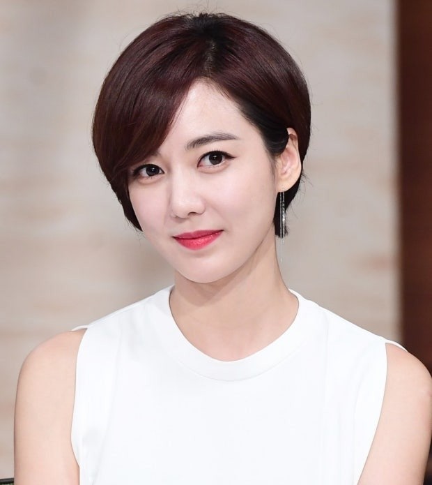 만남부터 이별까지 배우 이소연의 불꽃 같았던 사랑과 홀로서기