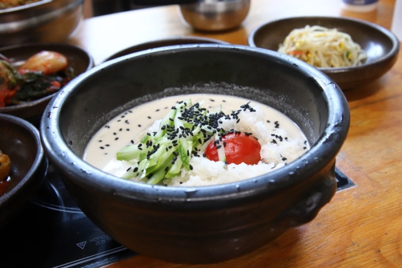 가평 유명산자연휴양림 맛집/잣듬북잣칼국수와 산채비빔밥에도 잣이/유명산종점가든/완전....