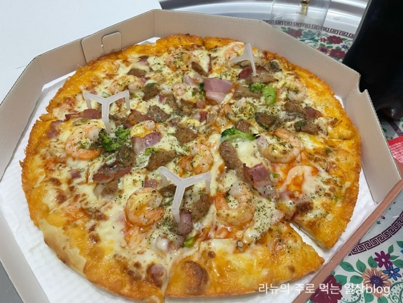 오구쌀피자 육해공골드피자 포장 과연 그 맛은?(유천태경점)