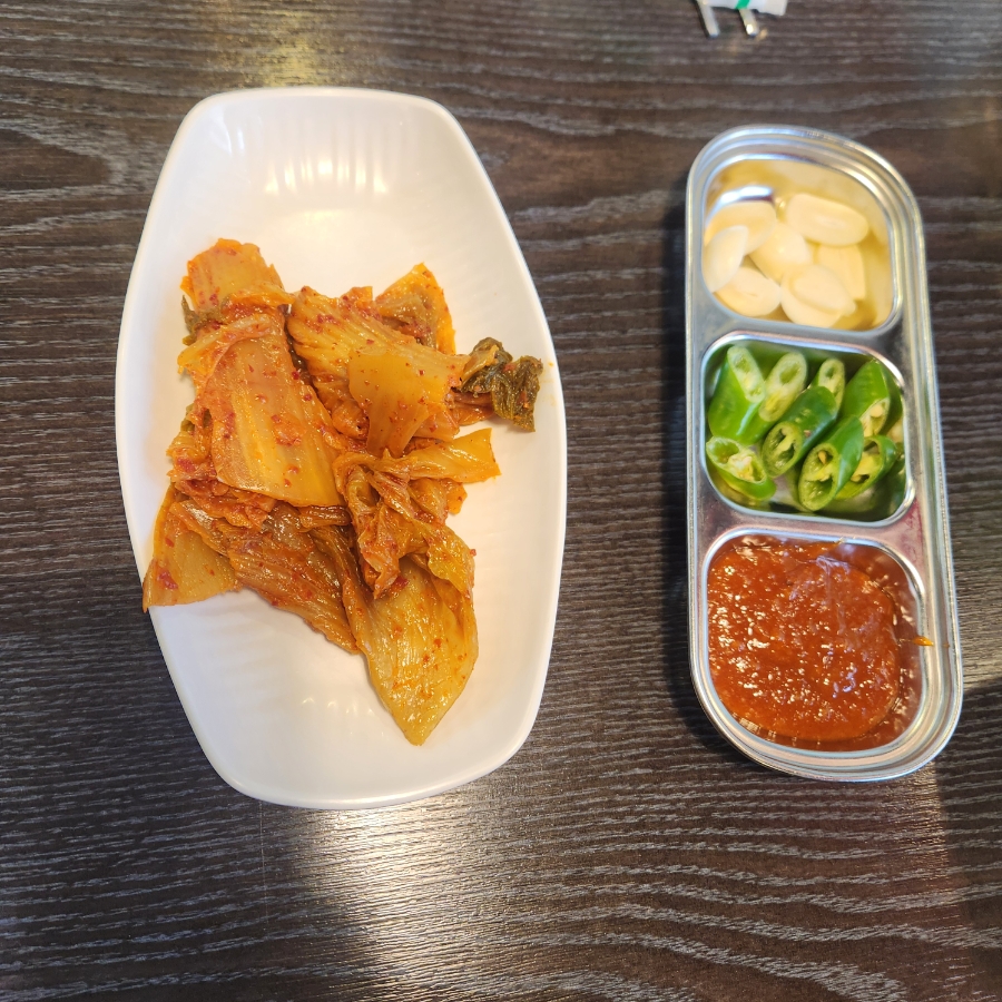 옛이담골수제족발 사진 6
