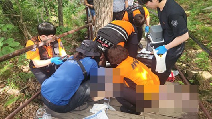 <b>설악산</b> 권금성 인근서 60대... 외국인 등산객 <b>심정지</b>... 끝내 숨져