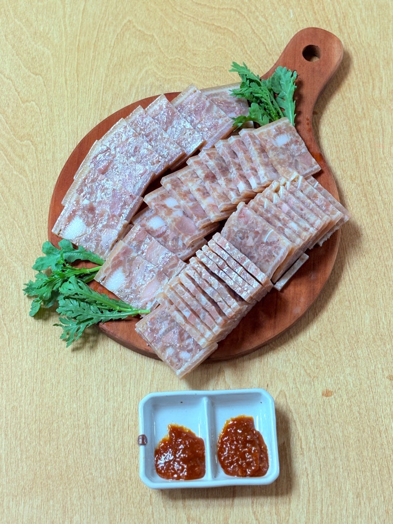 삼형제고기 돼지머리 편육 간편식으로 즐기는 100% 한돈 편육