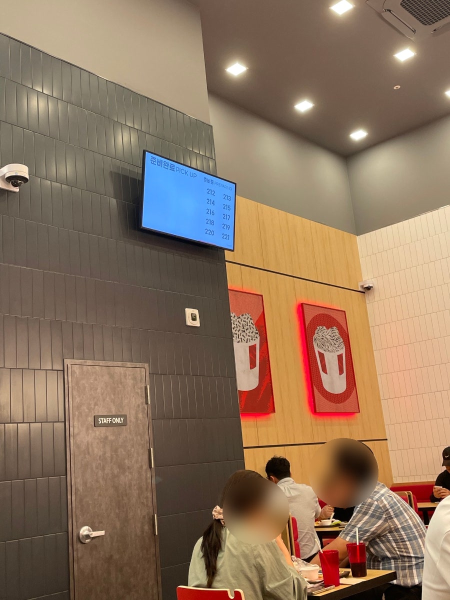 KFC 평택고덕점 사진 6