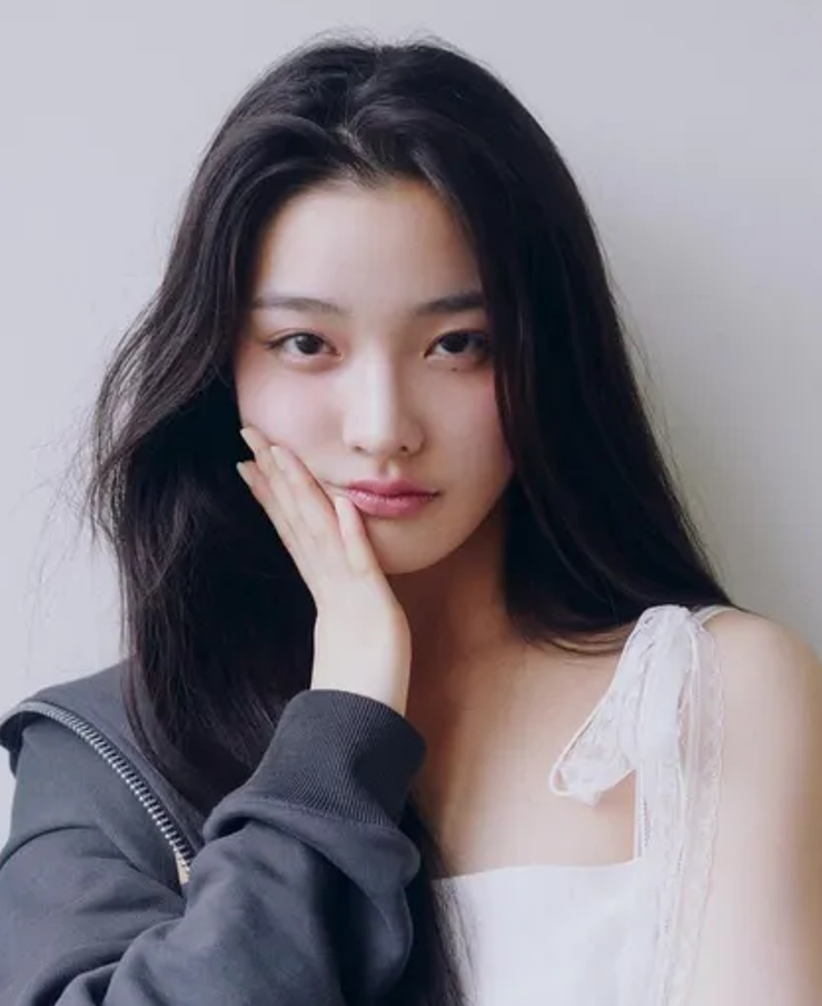 [아일릿 ILLIT 이로하 프로필] 08년생 막내의 반전 매력! 나이부터 고향까지 총정리 완료