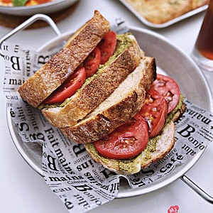 간단 토마토 바질페스토 샌드위치 만들기 홈브런치 메뉴 추천!