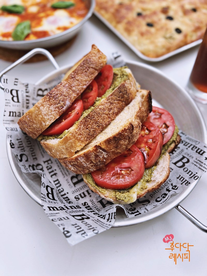 간단 토마토 바질페스토 샌드위치 만들기 홈브런치 메뉴 추천!