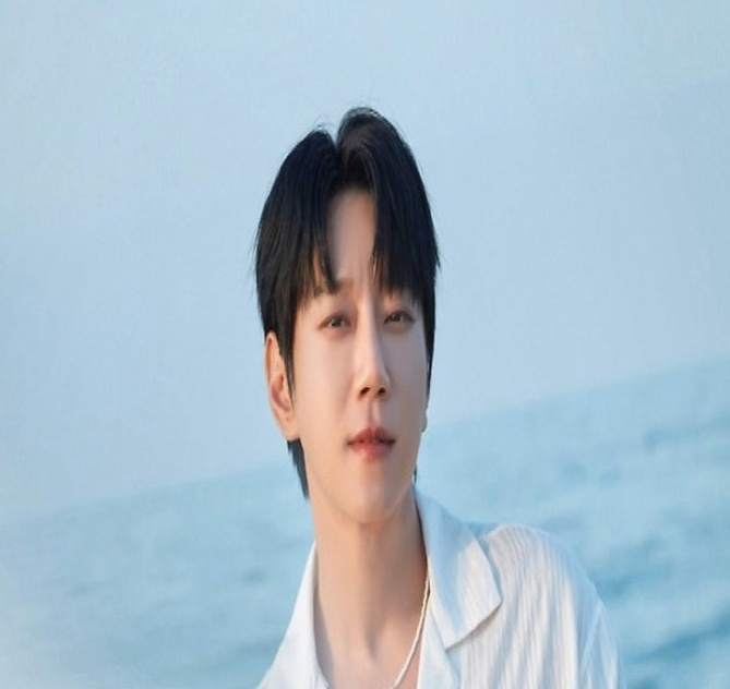황치열 'I LOVE SUMMER', 역대급 차트 줄 세우기! 여름 감성 올킬한 이유 궁금해져요.